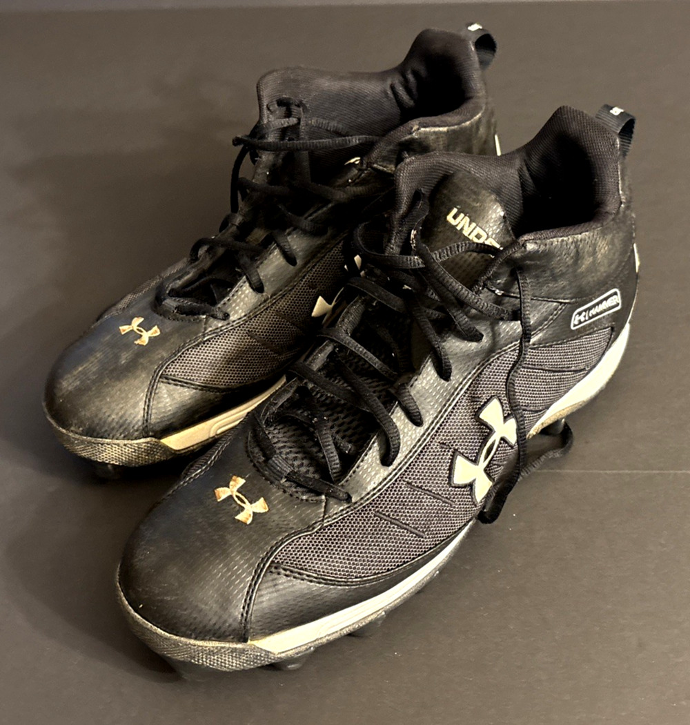 Under Armour Football Cleats Men's Size 13 in Great Condition